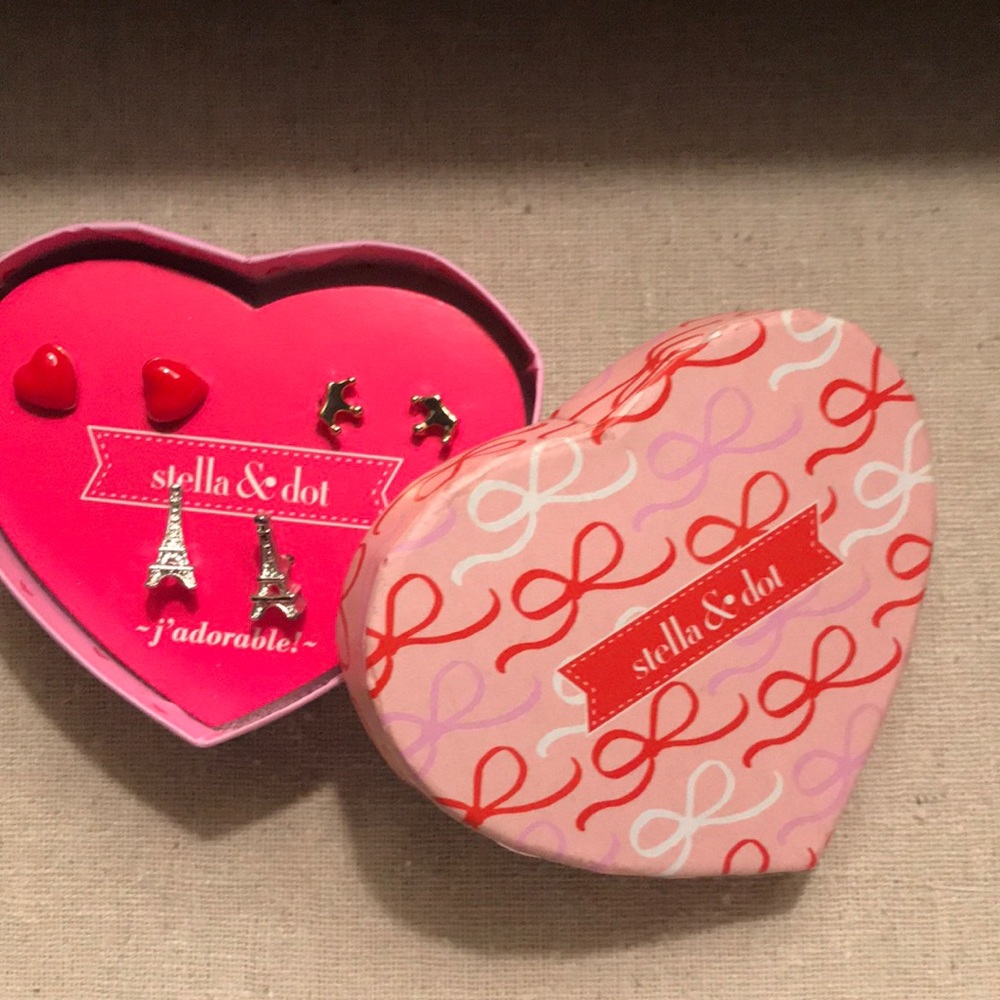 Stella and Dot 3 Pack stud earrings